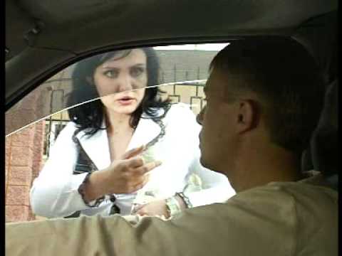 Վարորդն ու աշխատանքից ուշացող մարմնավաճառուհին. Տեսանյութ